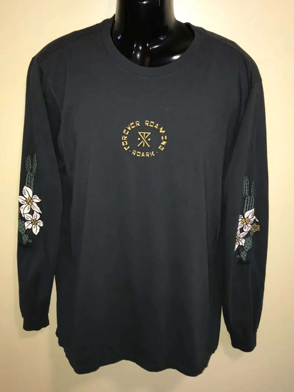Men's Roark Forever Roaming Jaguar Long Sleeve T-shirt-Garment Dyed-Size: L - Picture 3 of 16